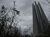 Монумент «Пять штыков». 2010 год, октябрь.